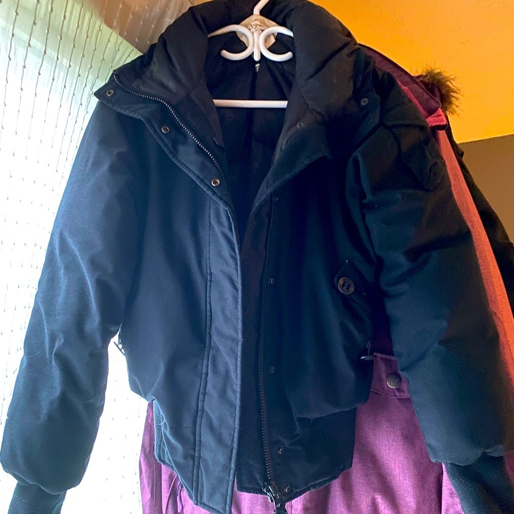 Aritzia Community Black Puffy Bomber Jacket